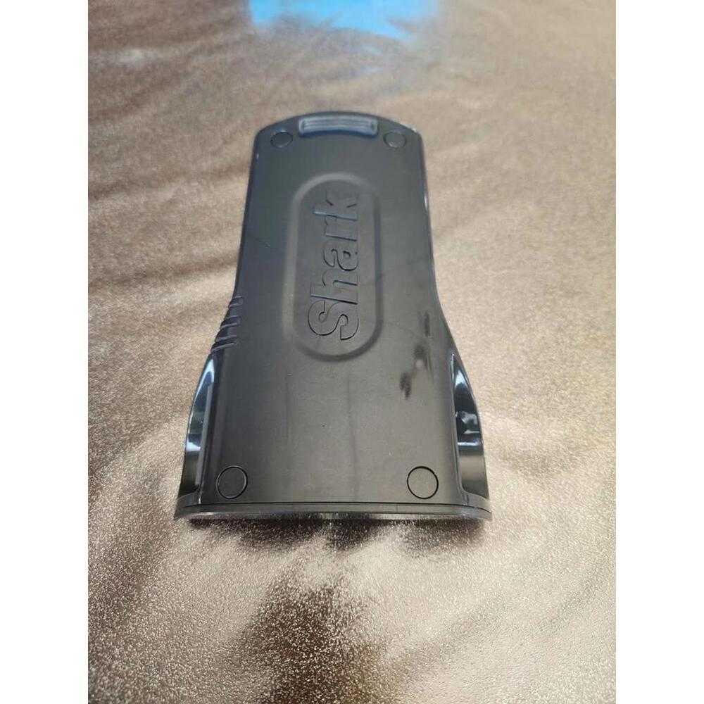 Shark VACUUM Battery (XSBT620) and charger.